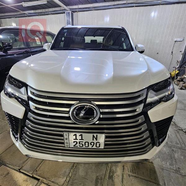 Lexus for sale in Iraq